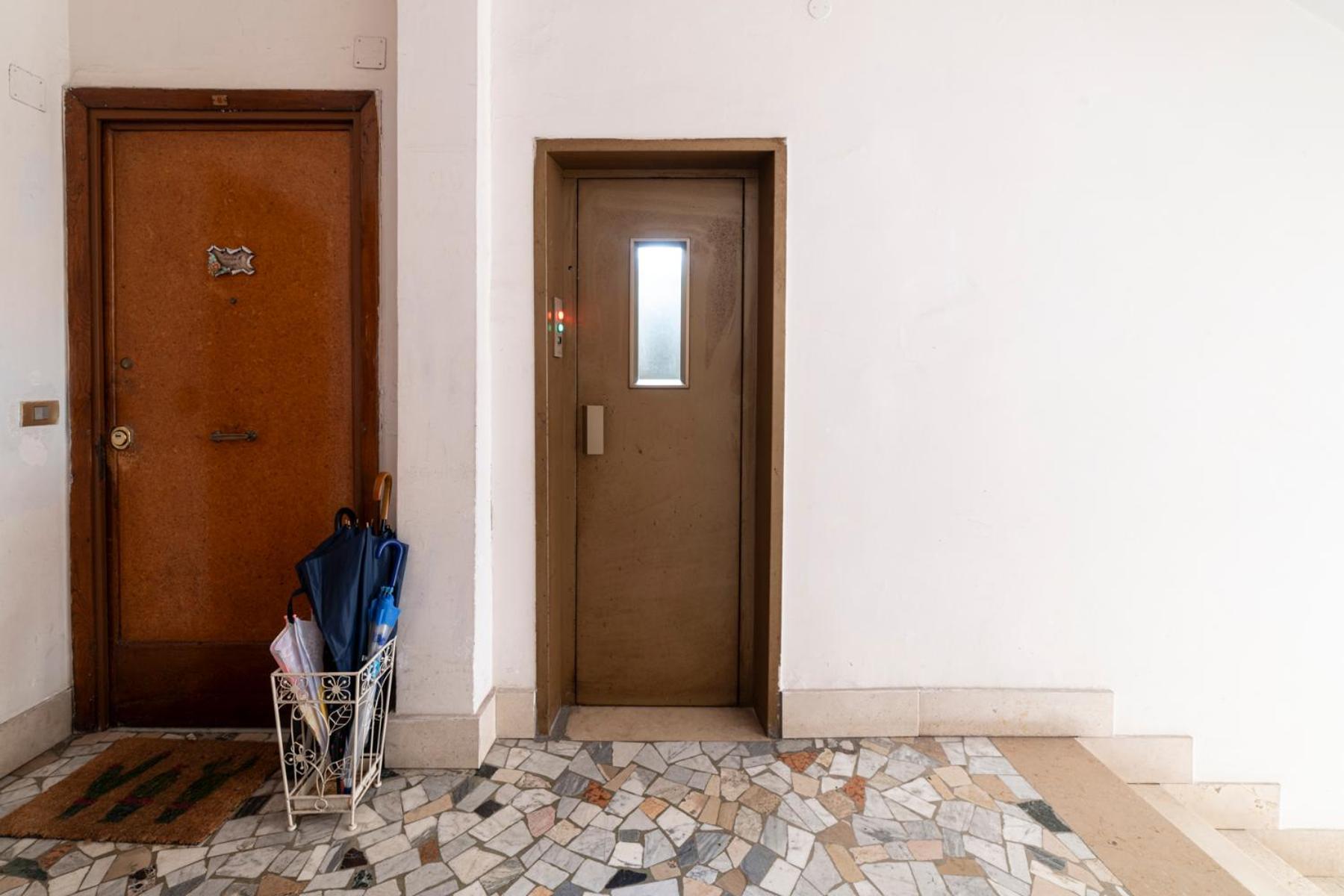 شقة Casa Arenula By Domusextra نابولي المظهر الخارجي الصورة